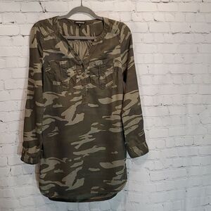 Express green camoflage chambray tunic